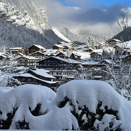 Yuki Chalet *